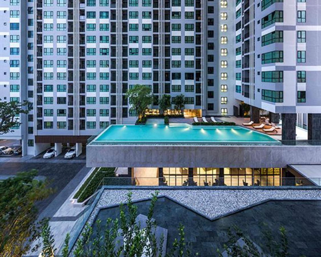 The Base Central Apartments Pattaya Exterior photo